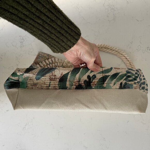 Vancouver Island Ocean Themed Spacious Utility Tote Bag w Rope Handle OS no tags - Picture 4 of 13